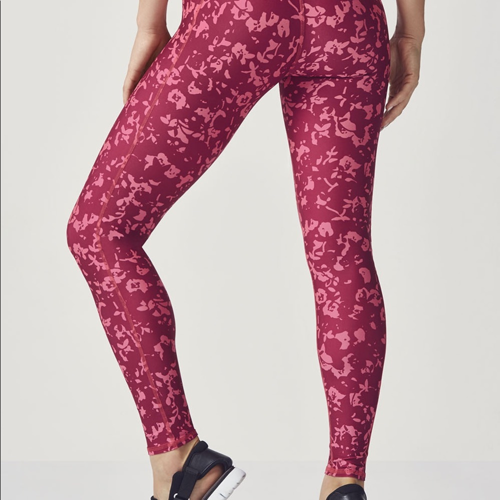 Fabletics High Waisted Printed Power hold Leggings